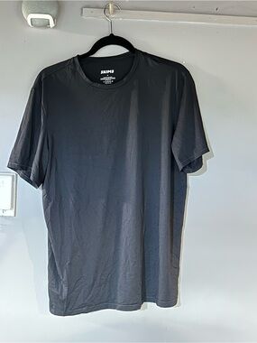 SKIMS black active top stretch fit M